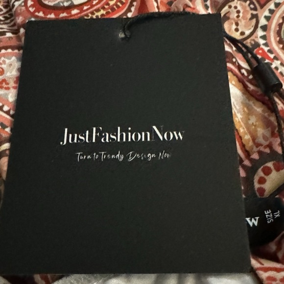 Just Fashion Now XL Shirt Top Pink Paisley Short Sleeve Round Neck Stretch Knit - Picture 8 of 8